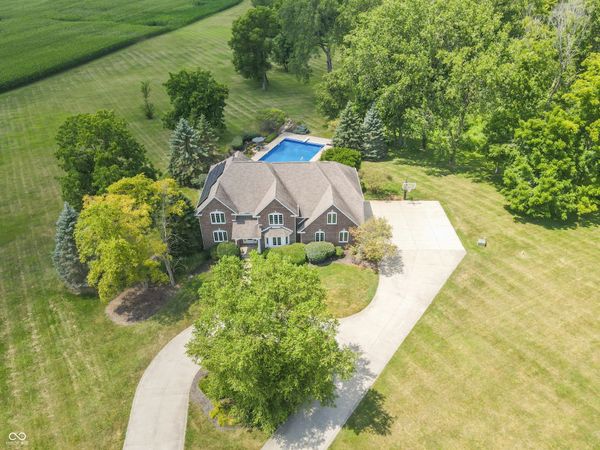 5784 N 600 E, Greenfield, IN 46140