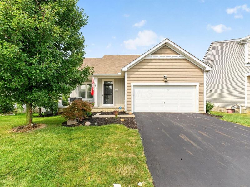 8645 Conestoga Valley Drive, Blacklick, OH 43004 Photo 4