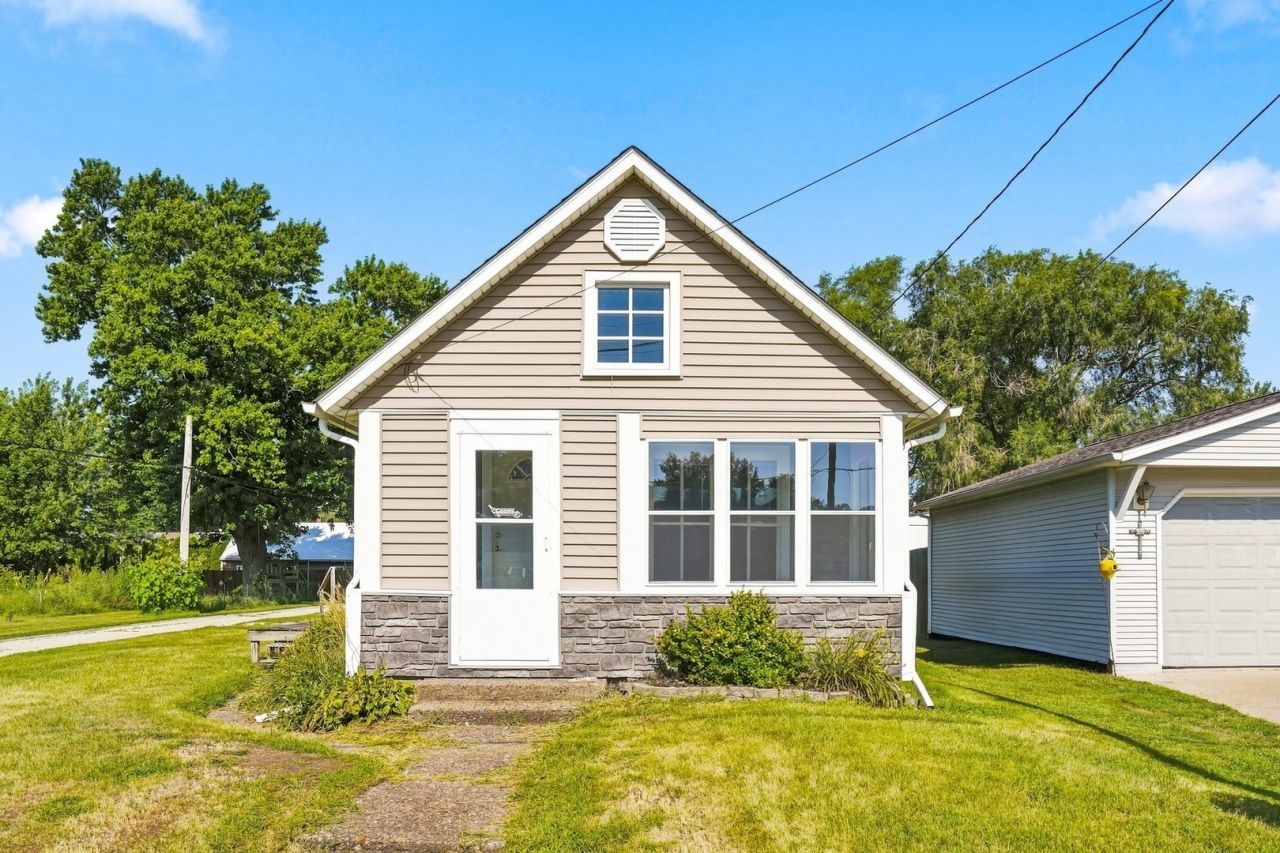 315 Elm Street, Colona, IL 61241 Main Photo