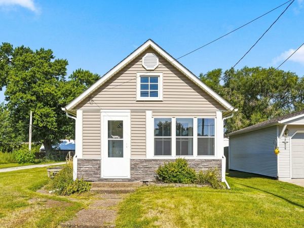 315 ELM Street , Colona, IL 61241