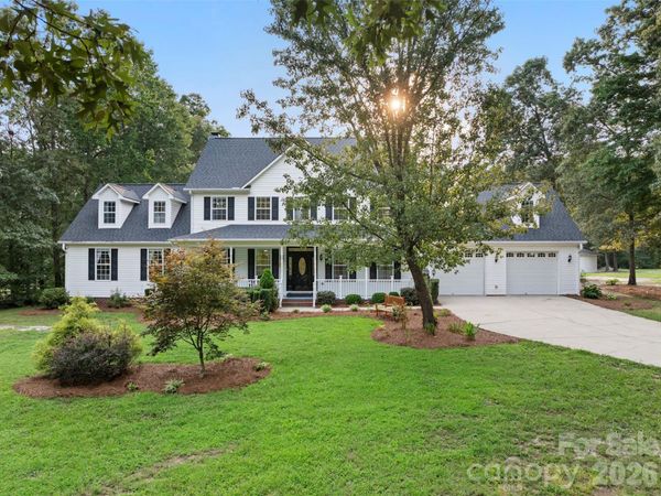 7233 Ridge Road , Lexington, NC 27295