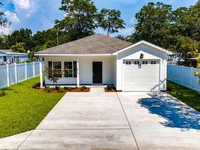 4513 Pelican St., North Myrtle Beach, SC 29582