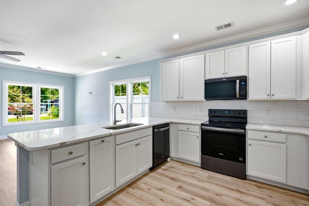 4513 Pelican St. Photo 4