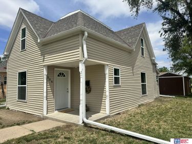 506 N 10th Street, Geneva, NE 68361