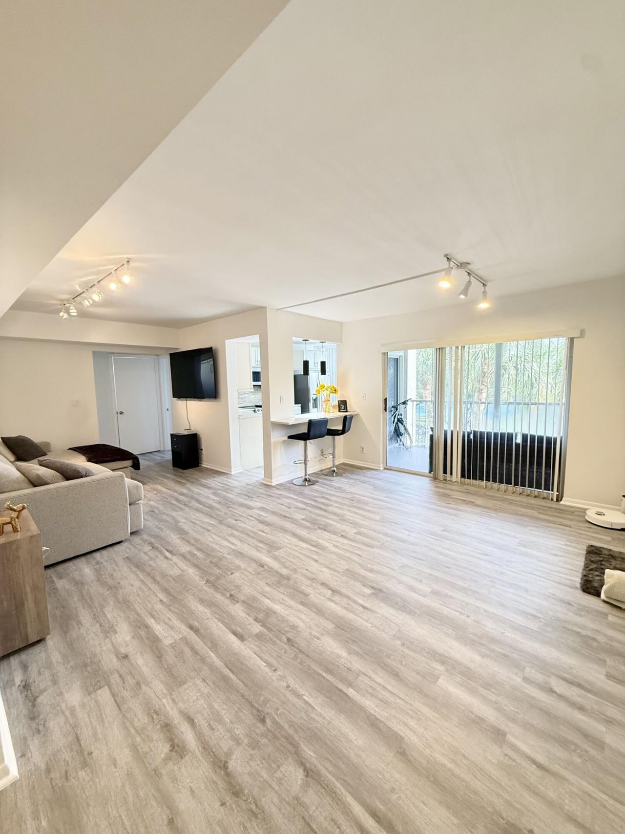 5910 Morningstar Circle, Unit 306, Delray Beach, FL 33484 Photo