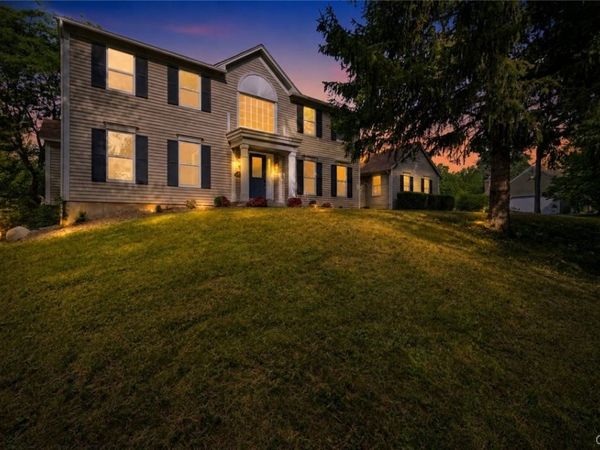 102 Smoke Rise Drive, Camillus, NY 13031