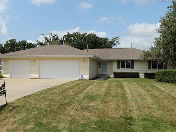 4137 Canola Lane, CHERRY VALLEY, IL 61016