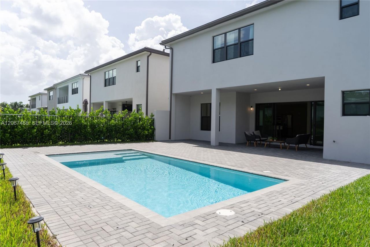 8151 Laurel Falls Dr , Boca Raton, FL 33496 Photo