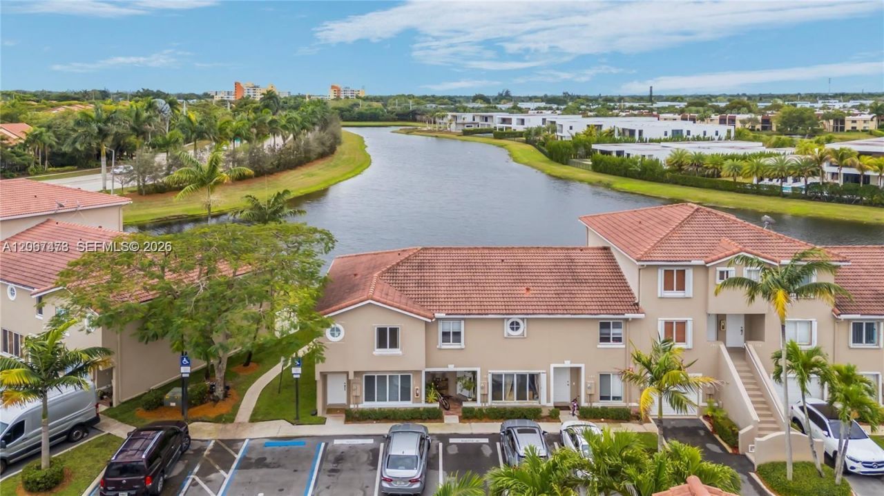 128 Riviera Cir, Unit 128, Weston, FL 33326 Photo