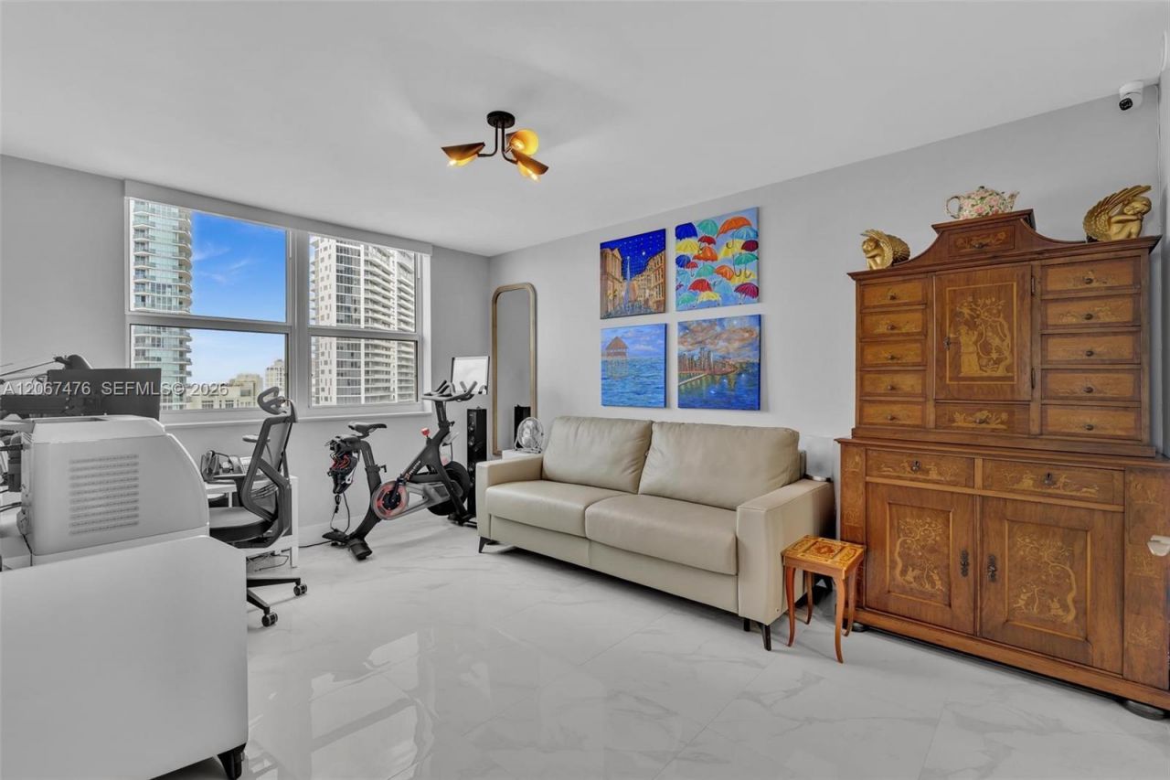 1155 Brickell Bay Dr, Unit 3211, Miami, FL 33131 Photo