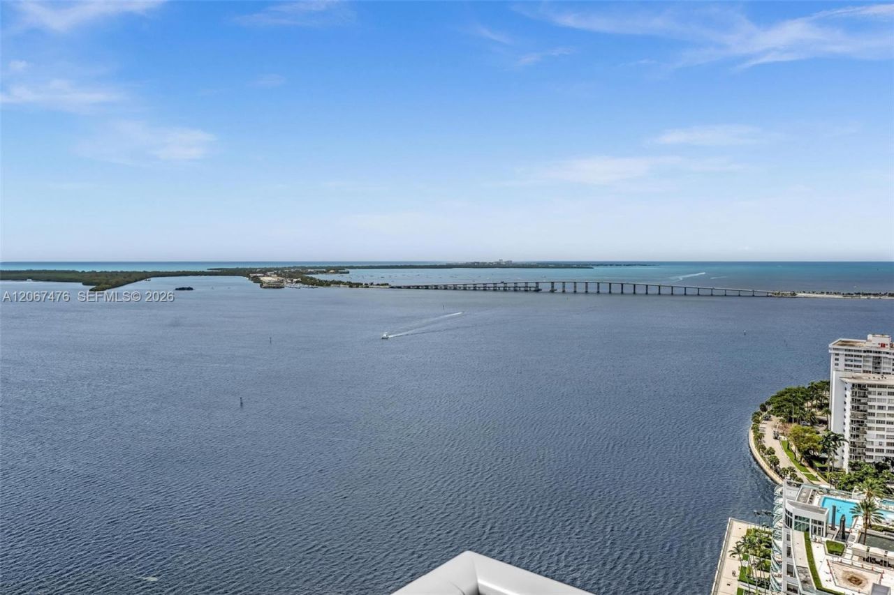 1155 Brickell Bay Dr, Unit 3211, Miami, FL 33131 Photo