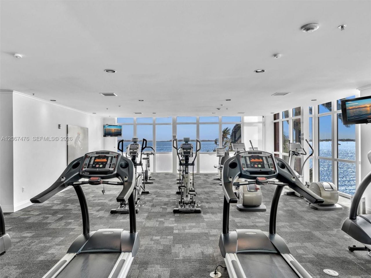 1155 Brickell Bay Dr, Unit 3211, Miami, FL 33131 Photo