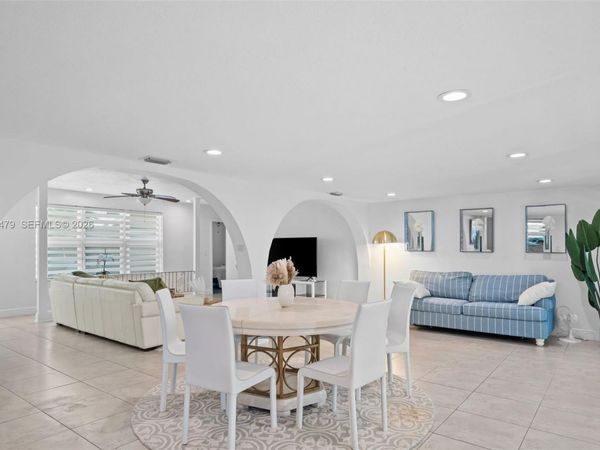 2819 Cleveland St , Hollywood, FL 33020