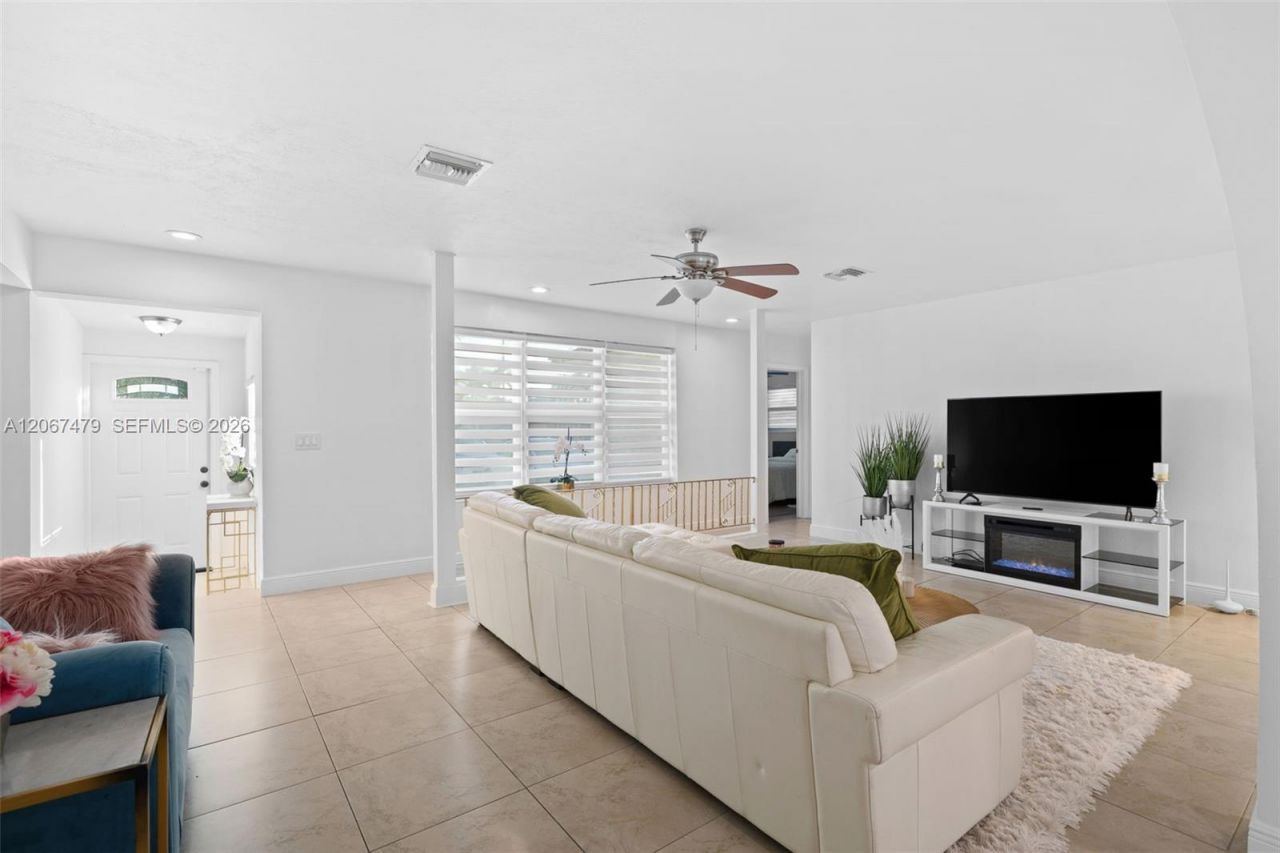 2819 Cleveland St, Hollywood, FL 33020 Photo