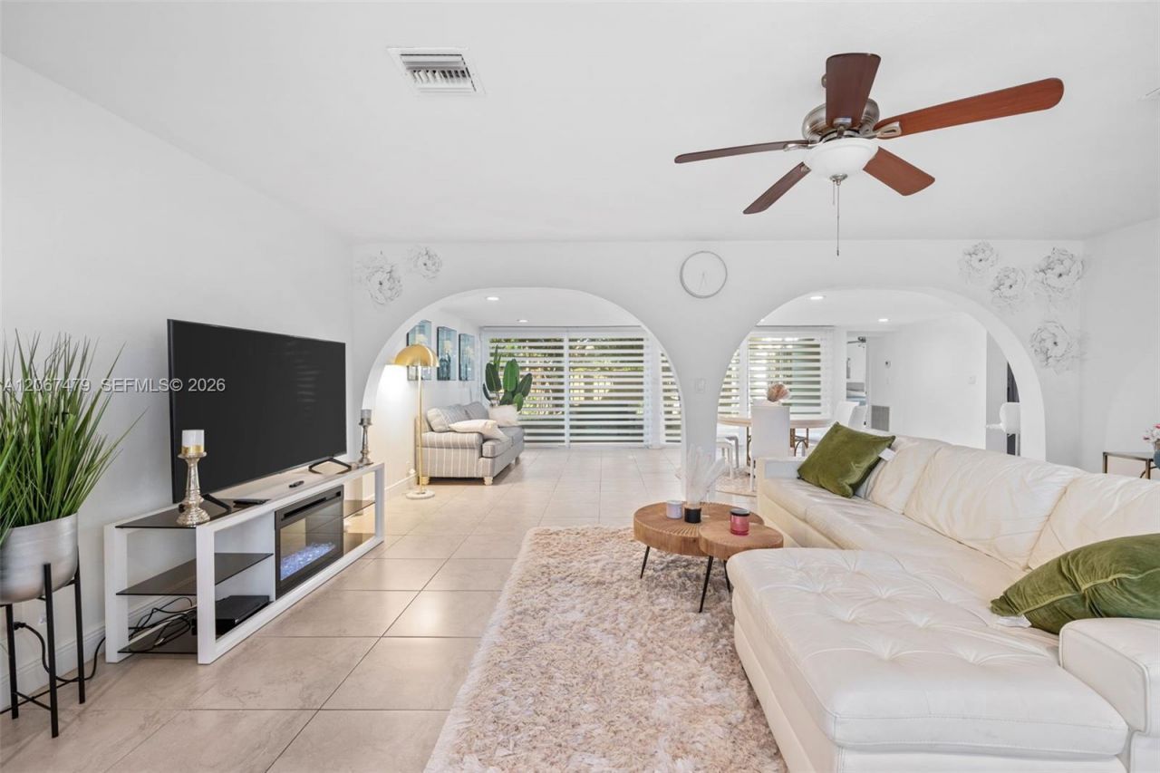 2819 Cleveland St, Hollywood, FL 33020 Photo
