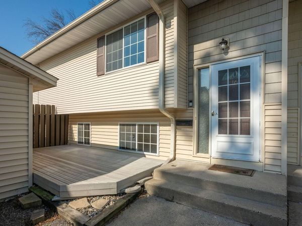 4041 W 125th Street , Unit 16, Savage, MN 55378