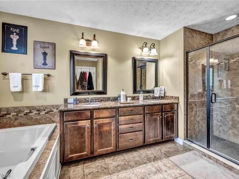 8006 Dovegate Circle, Mentor, OH 44060 Photo 31