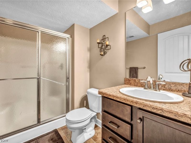 8006 Dovegate Circle, Mentor, OH 44060 Photo 39