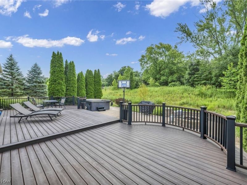 8006 Dovegate Circle, Mentor, OH 44060 Photo 44