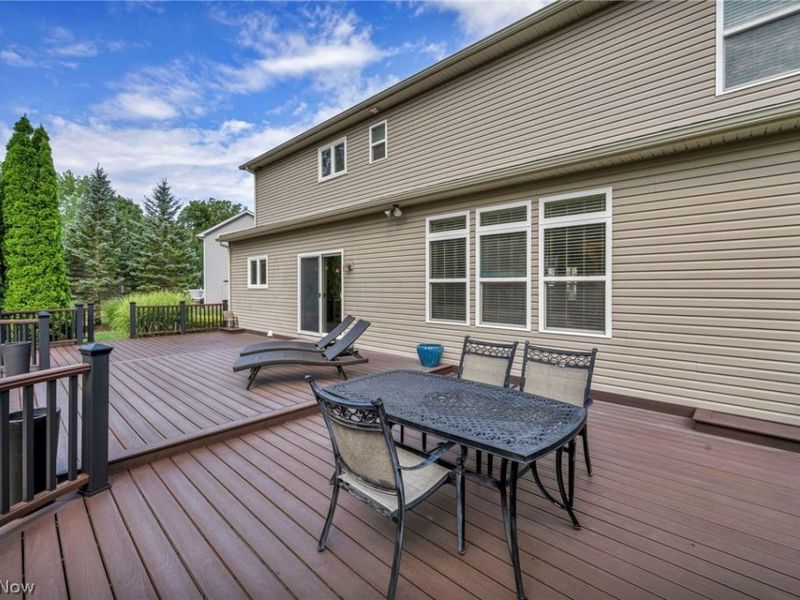 8006 Dovegate Circle, Mentor, OH 44060 Photo 46