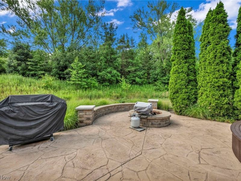 8006 Dovegate Circle, Mentor, OH 44060 Photo 47