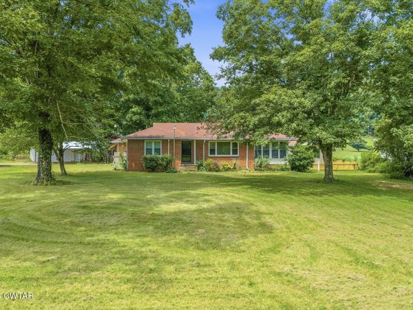 42 Depriest Bend Drive , Lobelville, TN 37097