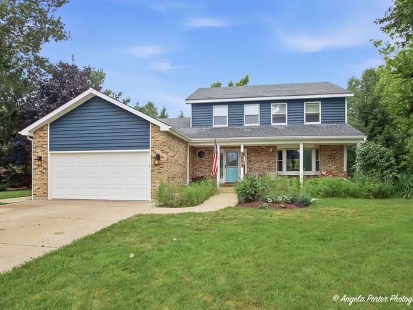 2808 Monterra Drive , Spring Grove, IL 60081