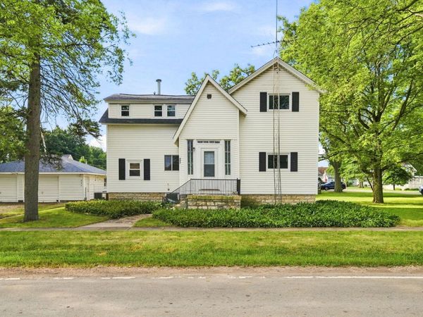 803 North Street , Mazon, IL 60444