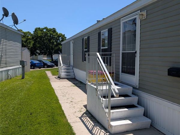 952 Cour Retta Street , Warren, Mi 48091