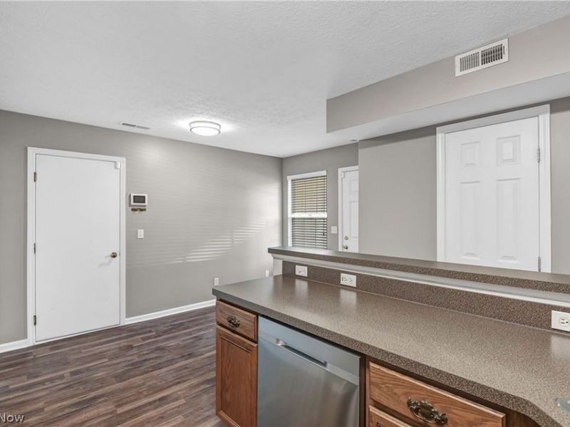 6744 Asterhurst Trce, Middleburg Heights, OH 44130 Photo 11
