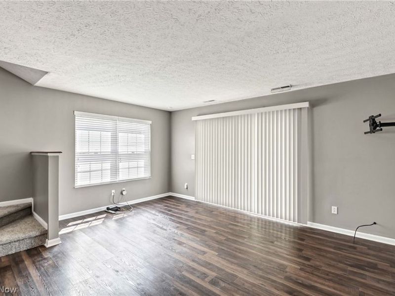 6744 Asterhurst Trce, Middleburg Heights, OH 44130 Photo 19