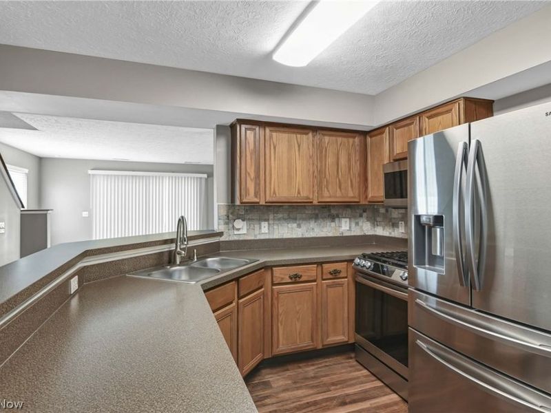 6744 Asterhurst Trce, Middleburg Heights, OH 44130 Photo 6