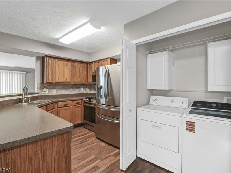 6744 Asterhurst Trce, Middleburg Heights, OH 44130 Photo 9