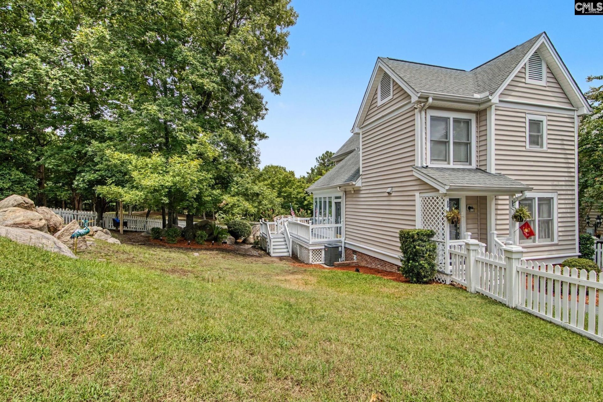204 River Bluff Boulevard  Photo 22