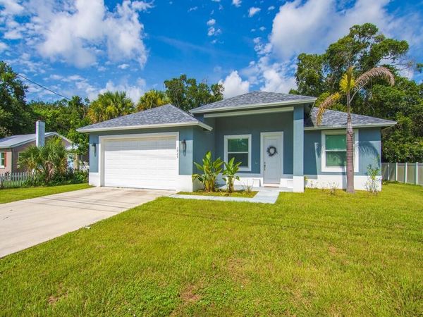 1725 20TH Avenue, Vero Beach, FL 32960