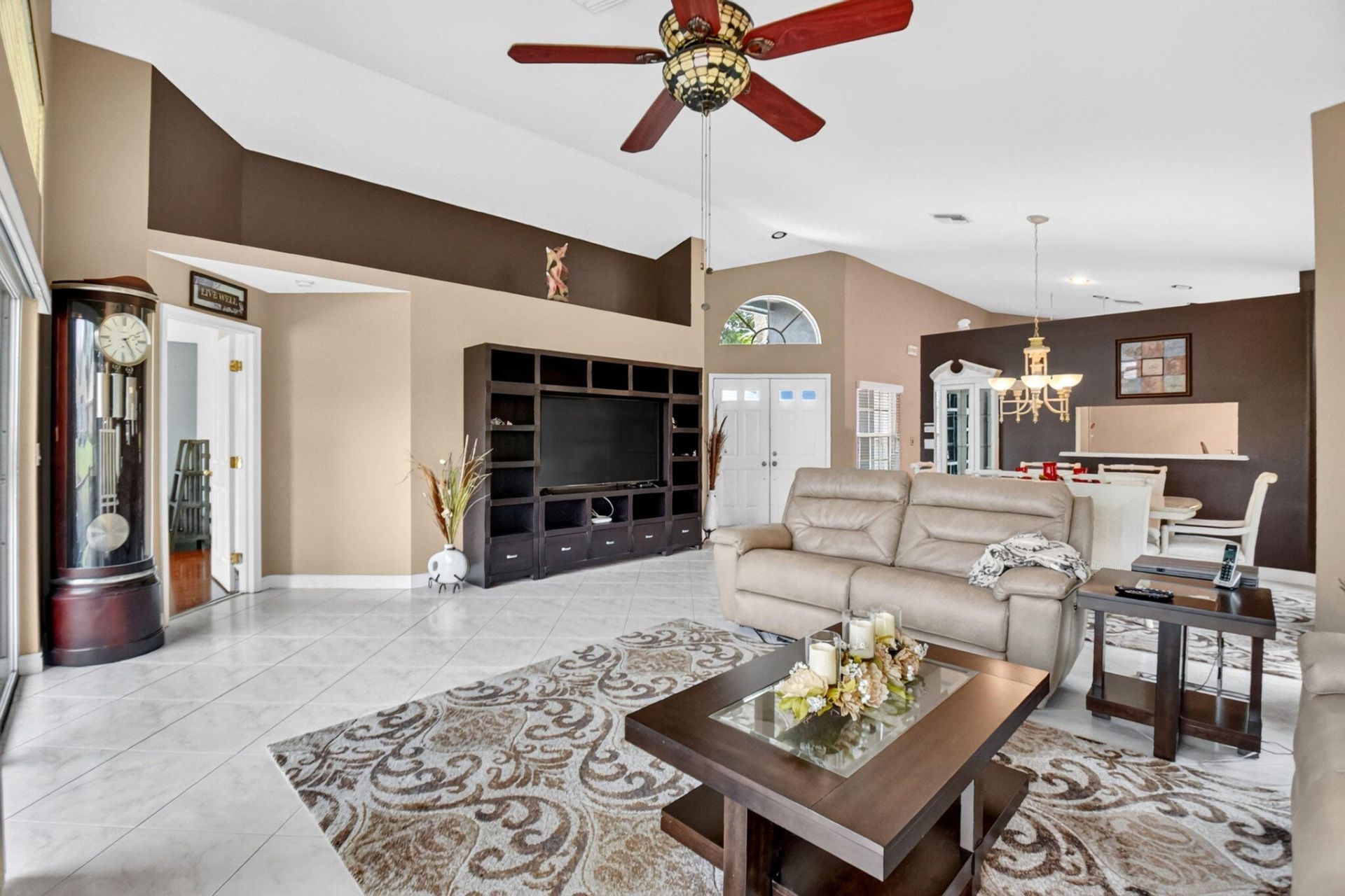 107 Harbor Lake Circle, Greenacres, FL 33413 Photo