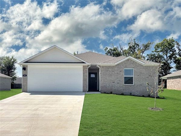 537 Oklahoma Street , Farmington, AR 72730