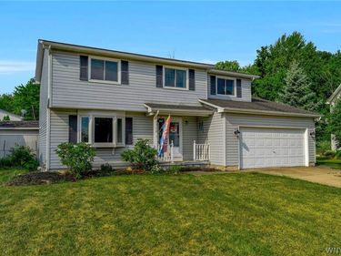 6328 Mayflower Lane, Lake View, NY 14085
