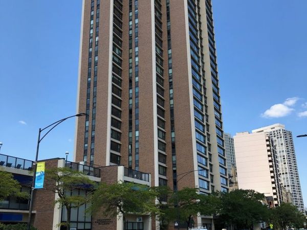 1850 N Clark Street, Unit 2810, Chicago, IL 60614
