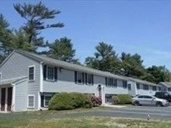 1 Gault Rd, Unit 3, Wareham, MA 02576