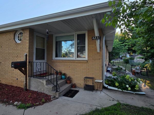 4229 Unity Avenue N, Robbinsdale, MN 55422