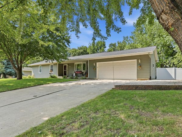 636 Shady Creek Circle, Winsted, MN 55395