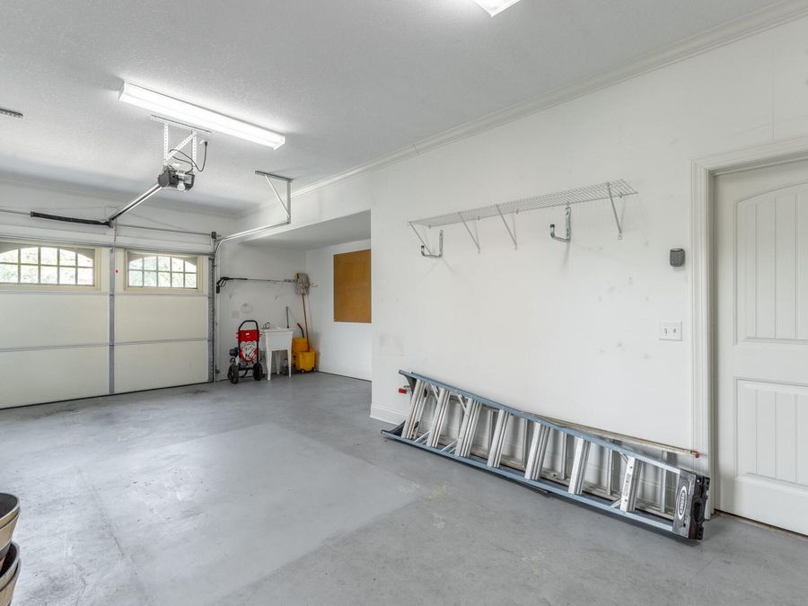 Property Image 156