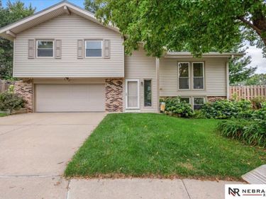 2527 N 131st Circle, Omaha, NE 68164