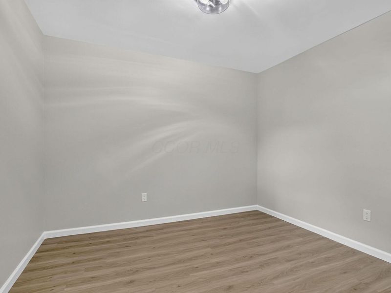 1240 Manor Drive, Columbus, OH 43232 Photo 29