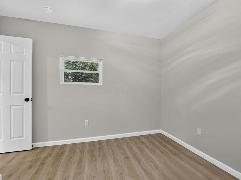 1240 Manor Drive, Columbus, OH 43232 Photo 30
