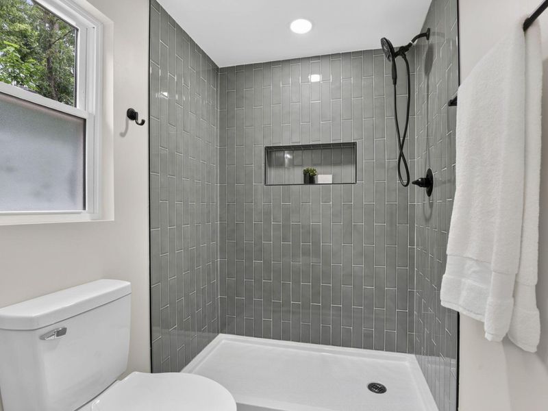 1240 Manor Drive, Columbus, OH 43232 Photo 40