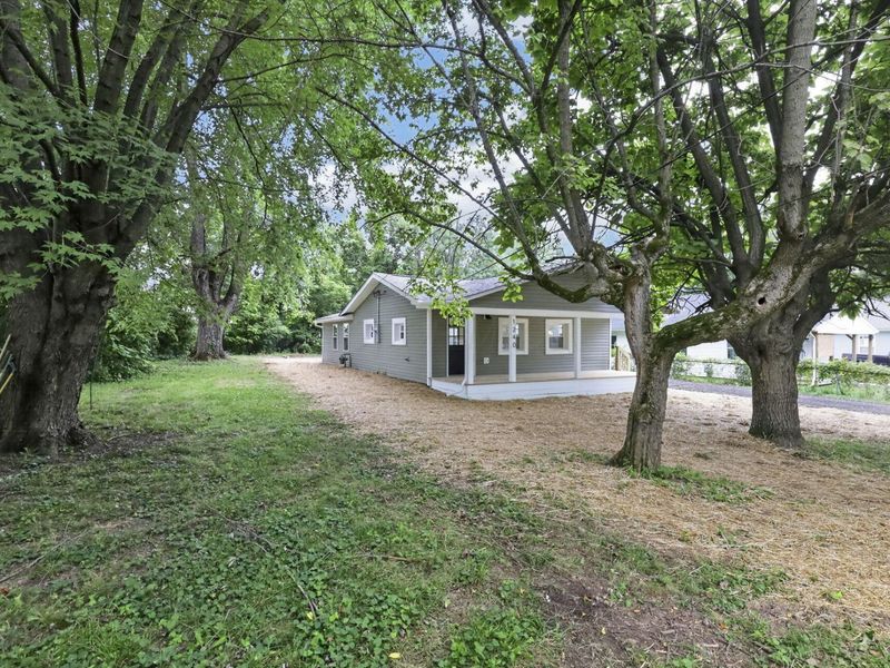 1240 Manor Drive, Columbus, OH 43232 Photo 8