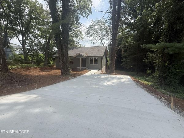 119 E Wadsworth Circle , Oak Ridge, TN 37830