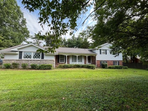 441 Douglas Bend Rd , Gallatin, TN 37066